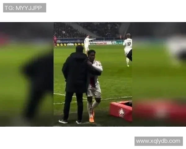 锁屏壁纸足球明星msn带你领略绿茵场上的风采与激情